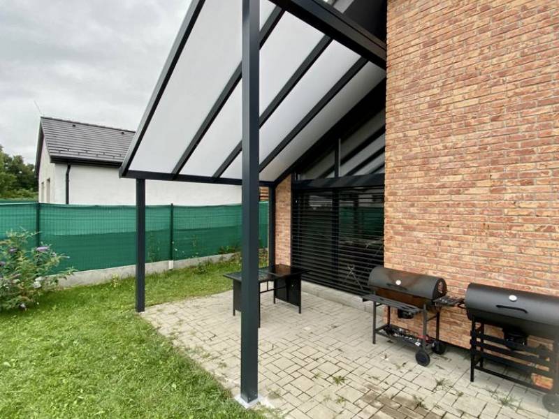 Hliníková pergola pohľad zo zadu