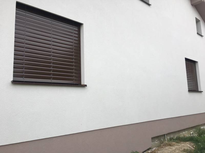 Vonkajšie hliníkové žalúzie Z90 v rôznych veľkostiach