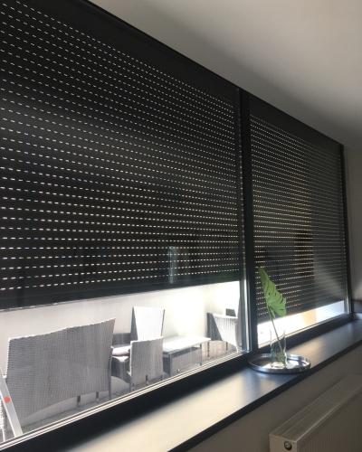 Vonkajšie hliníkové rolety ochránia domov pred poveternostnými vplyvmi